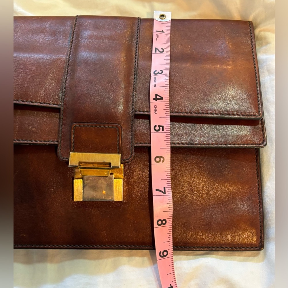 Classic Brown Leather Men's Briefcase - Picture 9 of 14